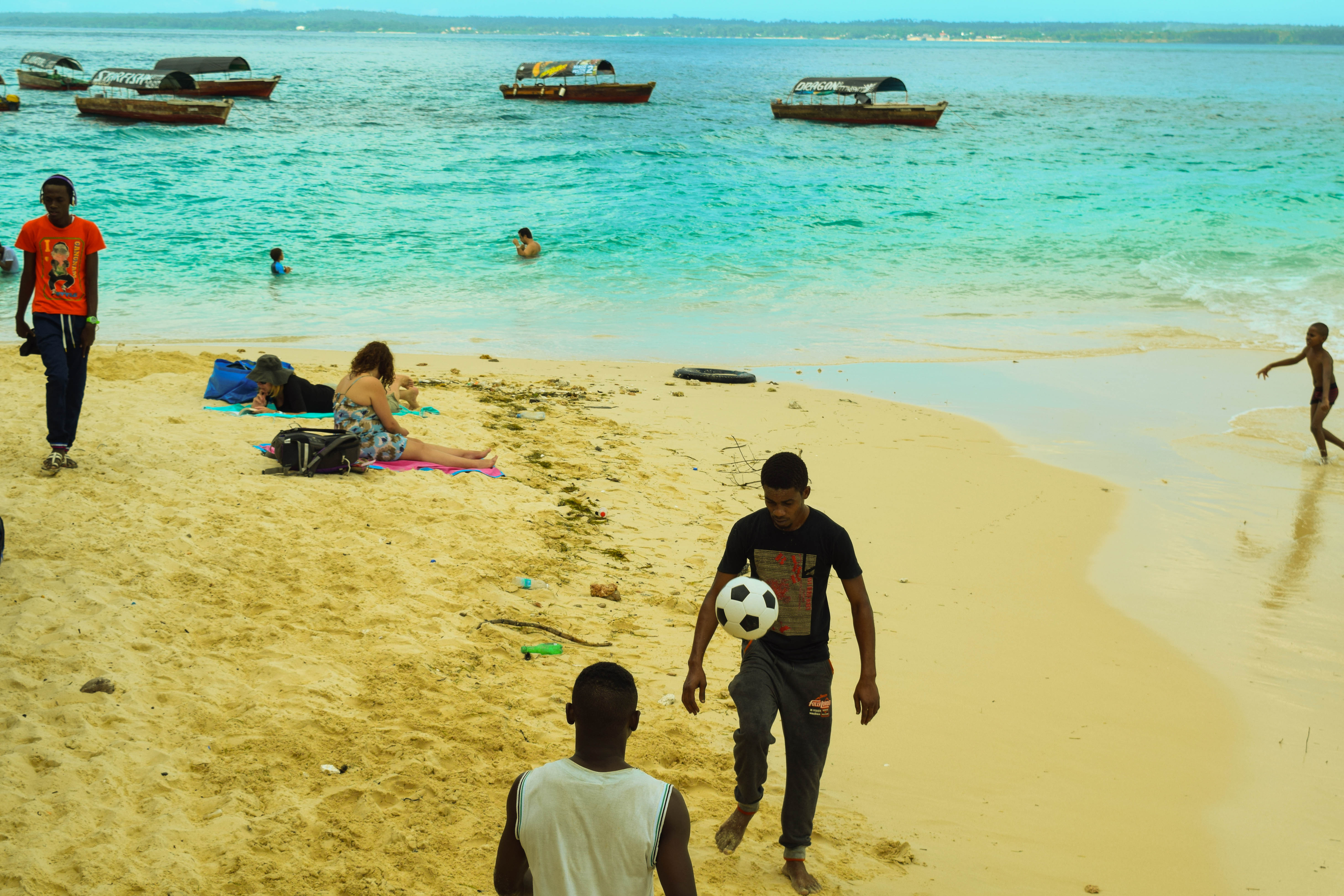 locals@Nungwi beach_Zanzibar