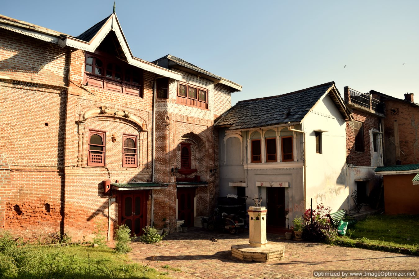 Heritage mansion in Pragpur